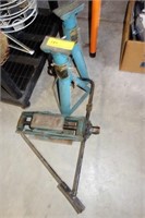 3 PC. PAIR JACK STANDS AND A SCISSOR JACK