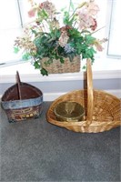 4 PC. BASKETS & ARTIFICIAL ARRANGEMENT