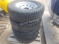 Motomaster LT235/75R15 Studded Tire & Rim X4