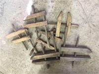 6 wooden clamps