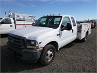 2002 Ford F350 Extra Cab Utility Truck