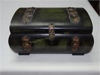 Small Wooden Chest 9"w x 7"d x 4"h