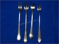 4  Hors D'oeuvres Forks