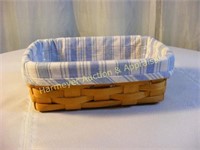 Longaberger 1999 small loaf basket