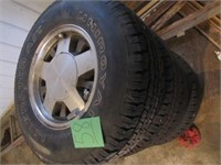 Set of 4 Uniroyal Tires on Rims, Like New