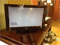 SONY BRAVIA 22" TV WITH 2 REMOTES