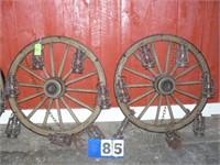 Resin wagon wheel 7 light chandeliers