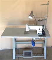 Industrial Mercury M-280L sewing machine