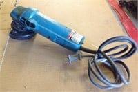 Makita N9514B, 4" electric grinder