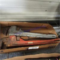 18" pipe wrenches, pair