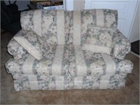 Floral upholstered love set / single sofa bed