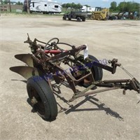 2 bottom pull type plow w/cylinder