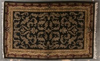 Oriental design rug, approx. 4.11 x 7.9