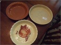 Pampered Chef and 2 Decorative Pie Plates