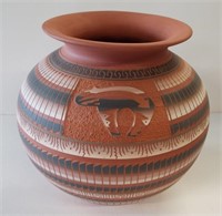 Navajo Indian Heart Line bear pottery. Hand
