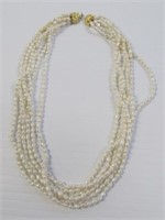 Fresh water pearl necklace.