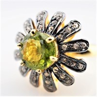 3.5CT Peridot Floral Ring sz8