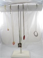 (6) NOVELTY COSTUME JEWELRY NECKLACES