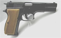 Smith & Wesson Glock Desert Eagle Winchester Mossberg