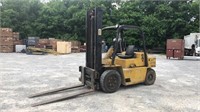 Caterpillar 8,000 lb Diesel Forklift-