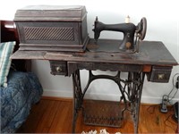 Antique 1886 Singer Treddle Sewing Machine