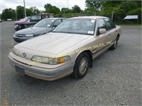 1992 Ford Crown Victoria LX