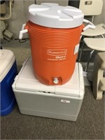 5 Gallon Rubbermaid Orange Water Cooler and Cooler