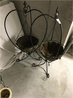 2 Metal Hanging Basket Holders