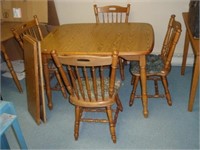 5 Pc. Wood Dining Set w/ Wilderness Cushioned