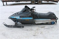 1989 INDY 500 SNOWMOBILE, SHOWS 4404 MILES,