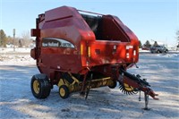 NEW HOLLAND BR780 ROUND BALER WITH NET WRAP,