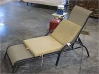 Lawn lounge chair
