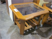 Wood end table w/glass top