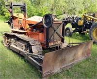 Cletrak Crawler Tractor with Cabled Blade