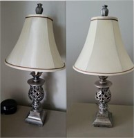 PAIR OF MATCHING TABLE LAMPS