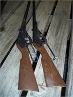2 daisy bb guns
