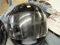 2xl motorcycle helmet w.new tag but some scratches