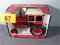 Farm Toy Ertl "IH 756 w/ Hiniker Cab" Tractor