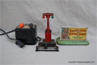 4 Vintage Lionel Train "O" Gauge Accessories look