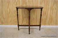 Vintage Mahogany Side Table - Lamp Table