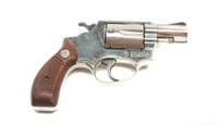 Lot: 16 - S&W 36 - .38 S&W Spl - revolver