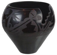 Carmelita Dunlap Pottery Jar (1925-2000)
