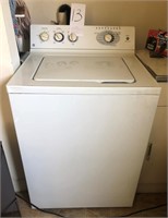 GE Washer and GE Propane Dryer Set