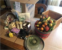 Fruit basket, vintage camera, lot