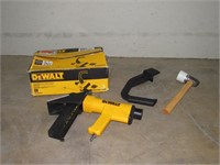 DeWalt 15.5 Ga Hardwood Flooring Stapler-