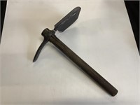 1942 MILITARY TRENCH PICK