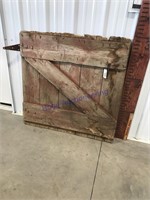Wood barn door- approx 3ftx3ft