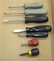 asstd lot (6) Snap On & (1) other screwdrivers