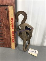 Metal pulley - approx 12"T