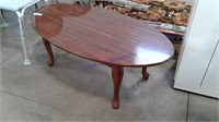 Oval coffee table Approx 44x 24x 16 inches